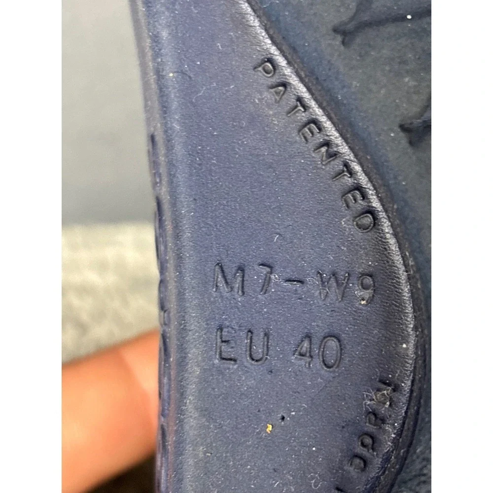 Oofos OOriginal Recovery Sandals Navy Blue Thong Flip Flops Mens 7 Womens 9